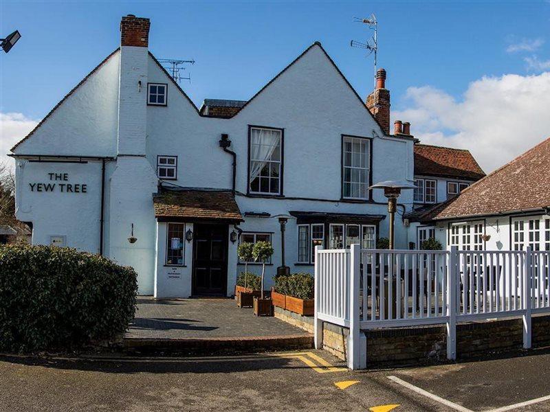 Stay And Relax At The Yew Tree Manuden Экстерьер фото