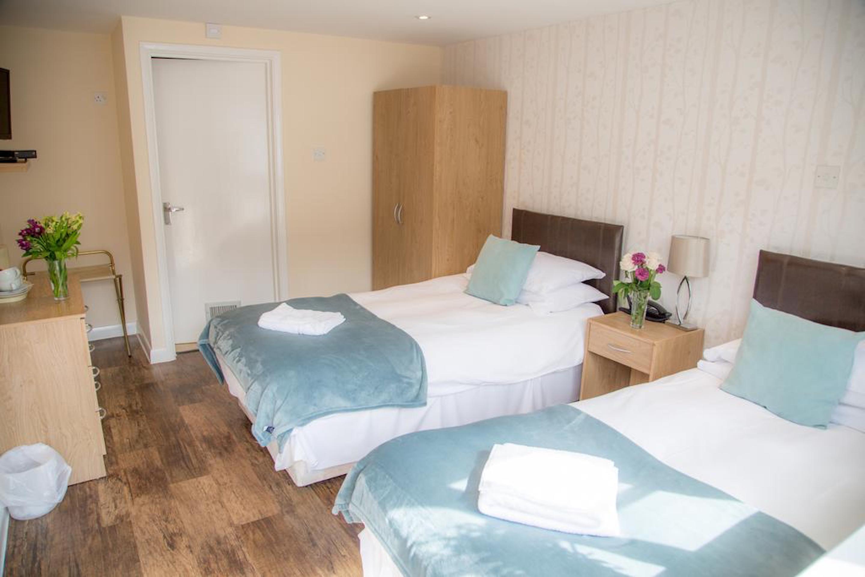 Stay And Relax At The Yew Tree Manuden Экстерьер фото