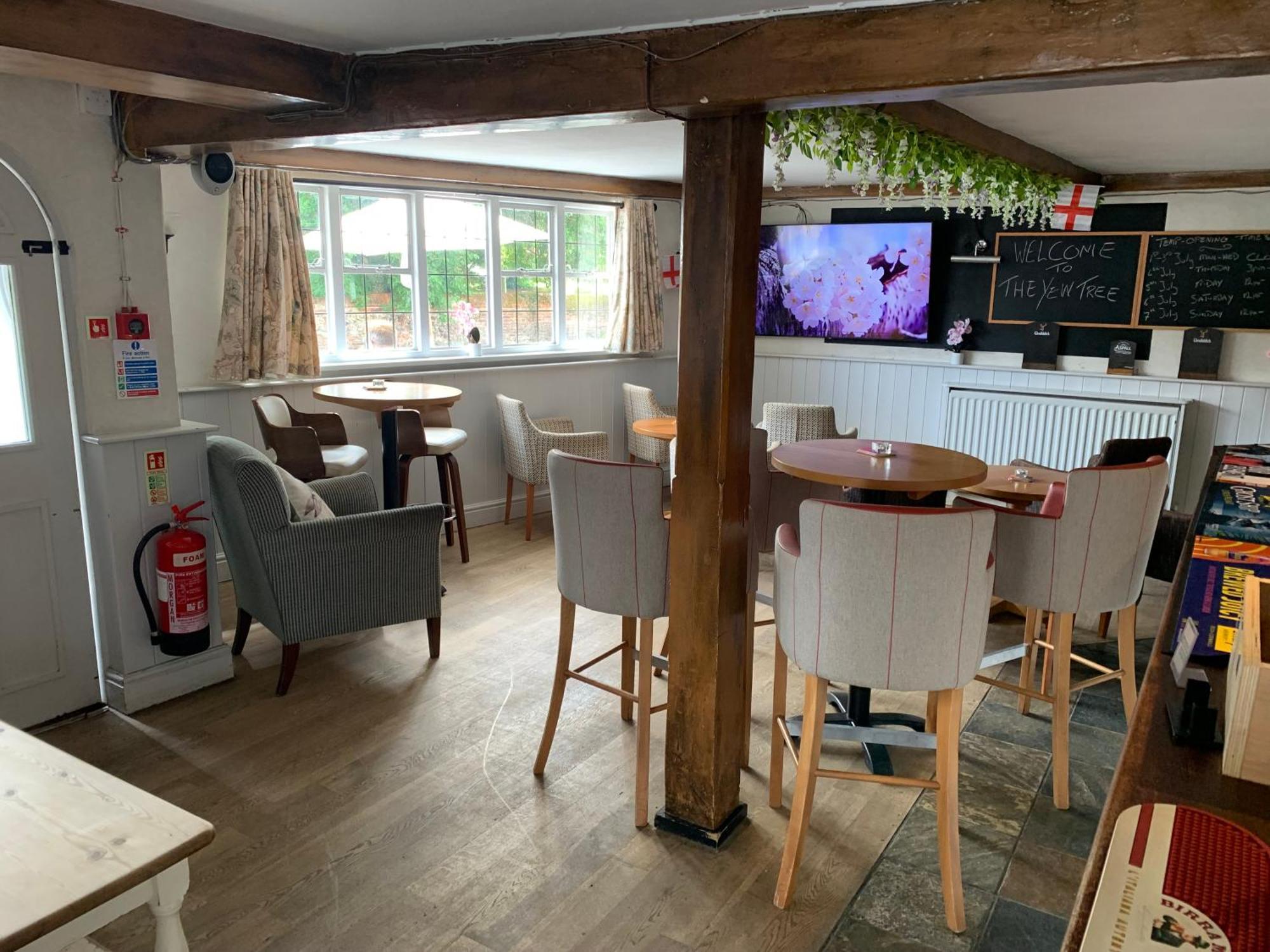 Stay And Relax At The Yew Tree Manuden Экстерьер фото