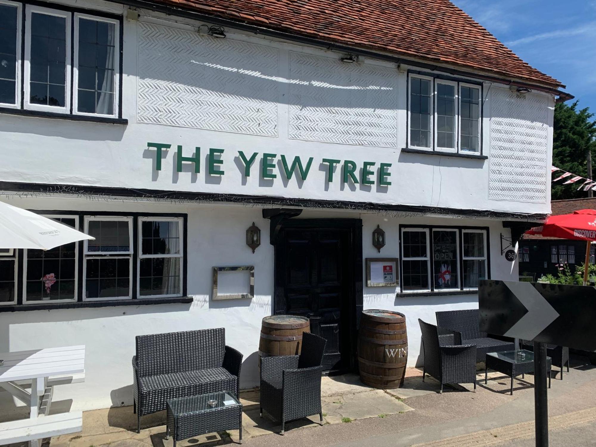 Stay And Relax At The Yew Tree Manuden Экстерьер фото